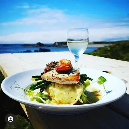 Hotel Doonmore Hotel, Bar & Restaurant